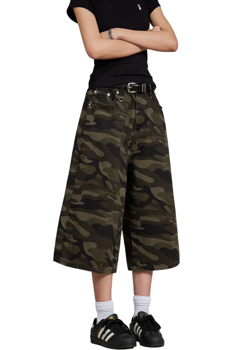 camo wide cargo shorts