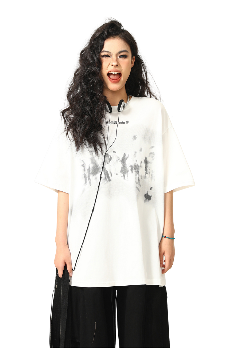 lazy alien tee